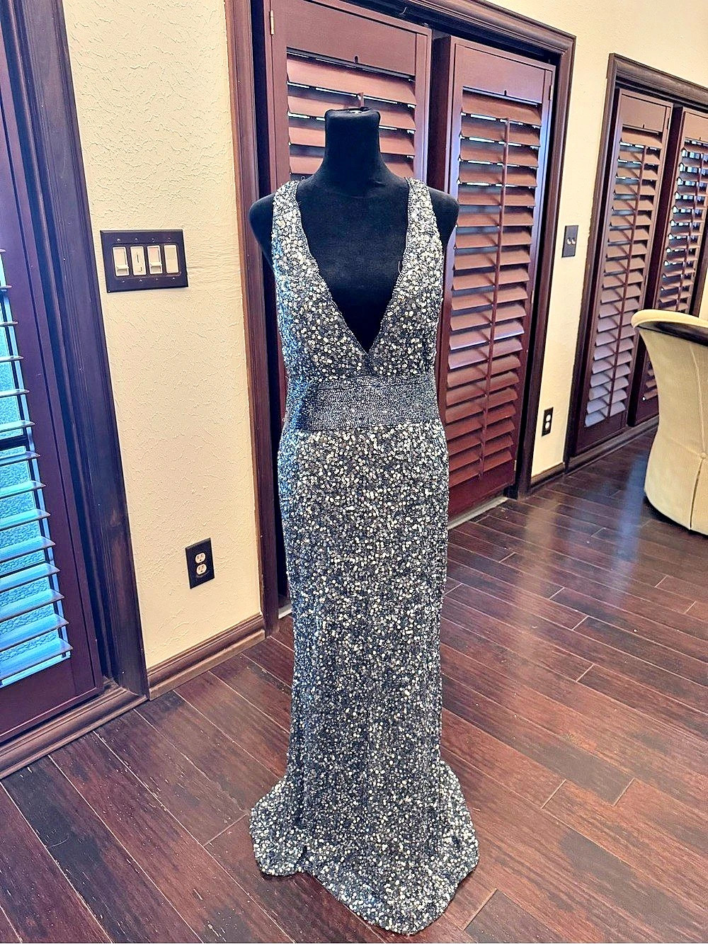 Mac Duggal Scalloped Neckline Sequined Evening Gown